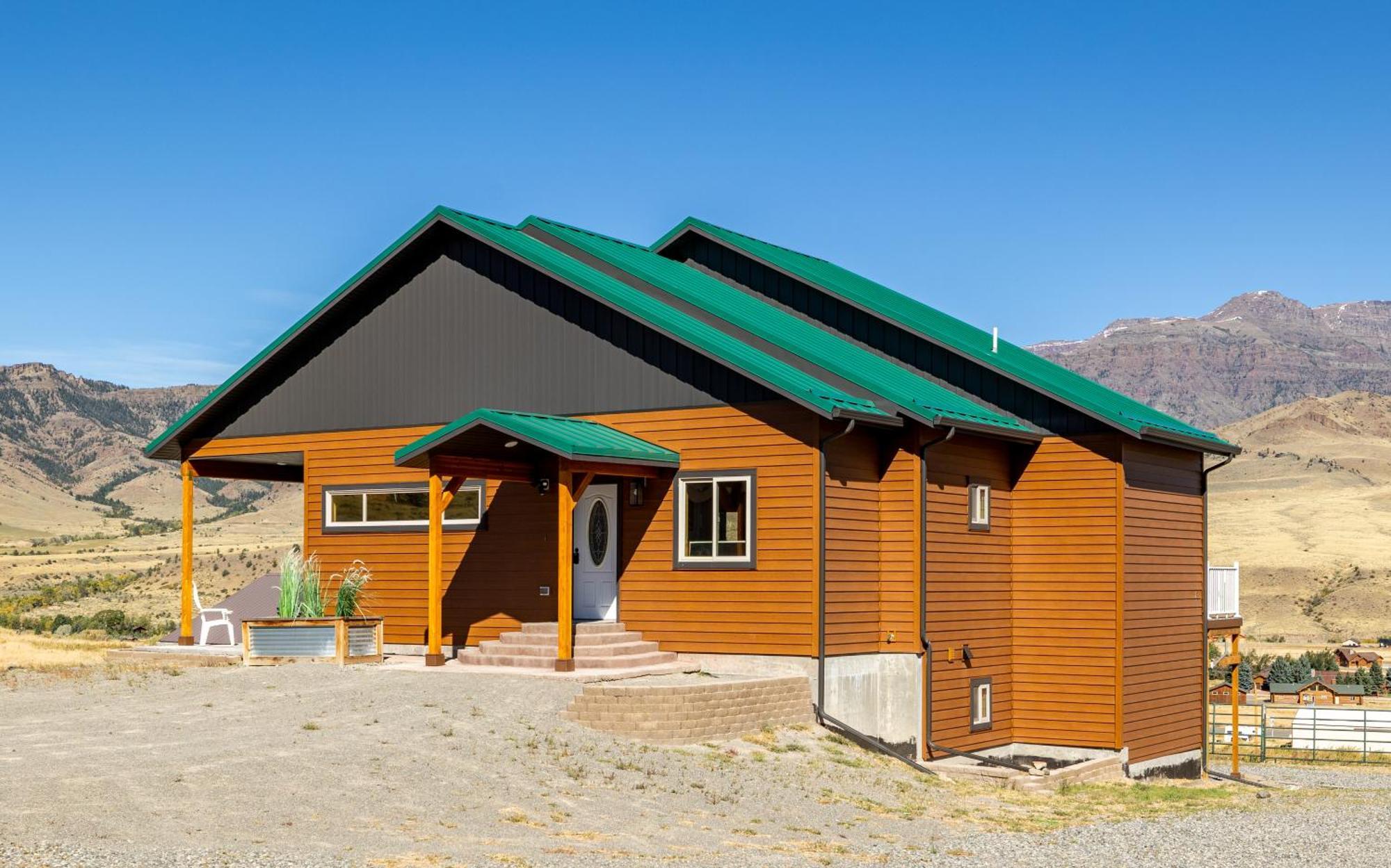 The Yellowstone - New! Prof Renovated, Wapiti Valley, Yellowstone Villa Exterior photo