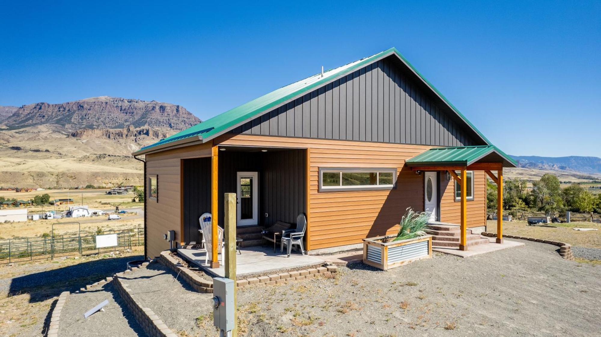 The Yellowstone - New! Prof Renovated, Wapiti Valley, Yellowstone Villa Exterior photo